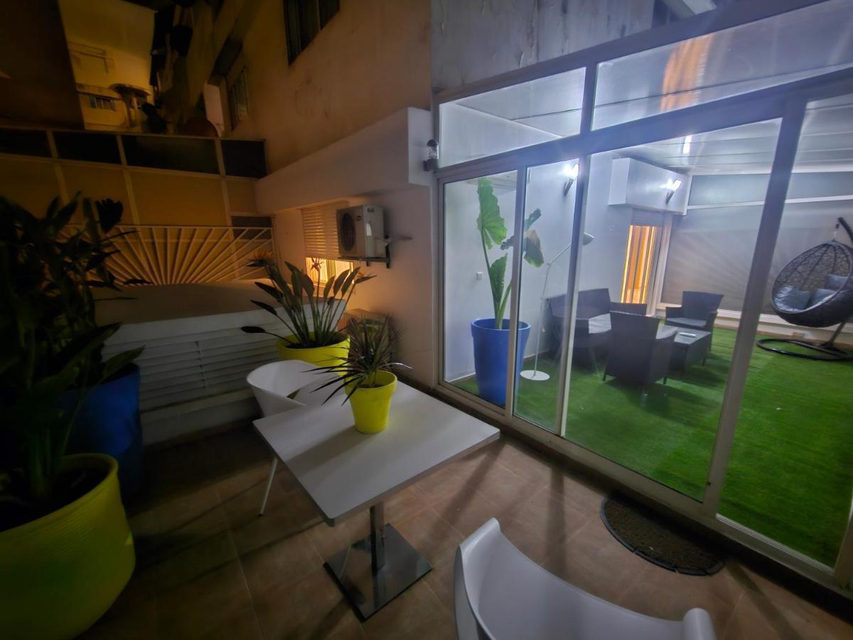 Appartamento Cozy With Veranda Downtown