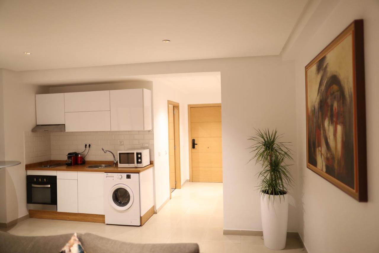 Appartamento Cozy With Veranda Downtown Casablanca