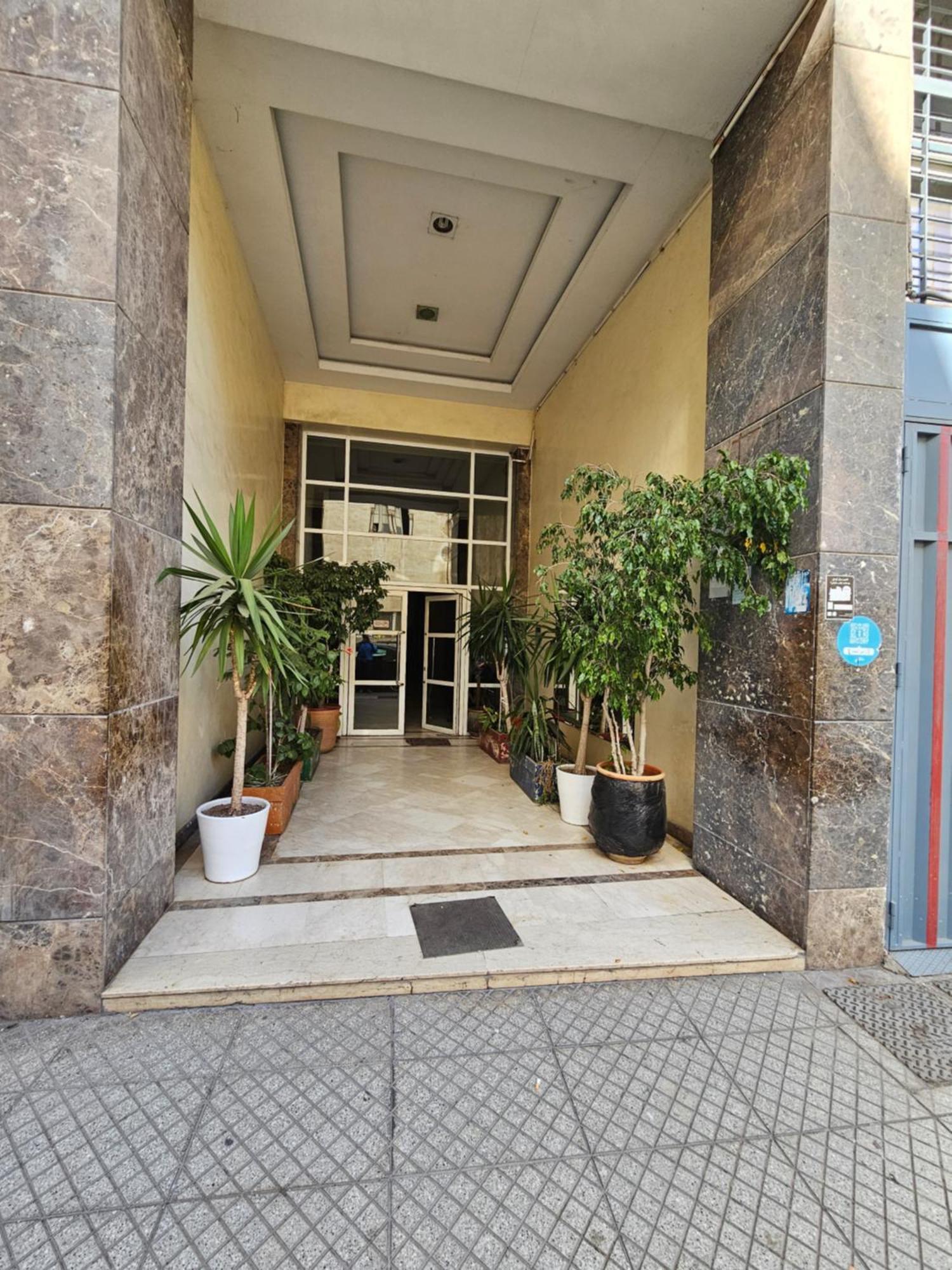 Cozy With Veranda Downtown Appartamento