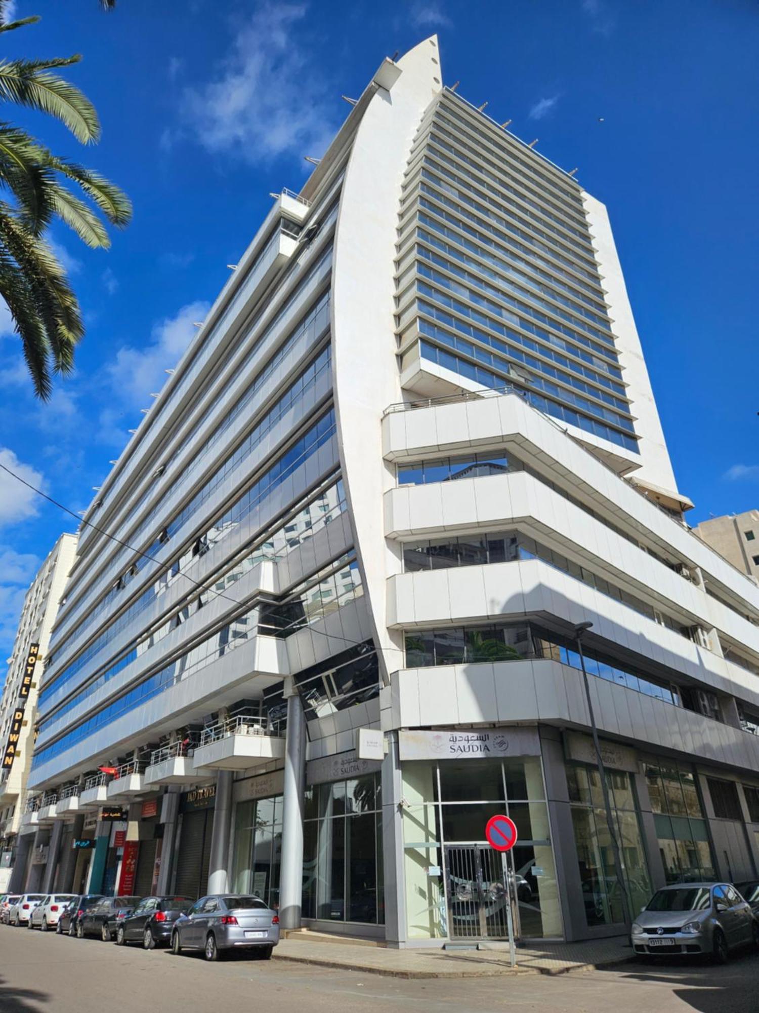 Apartment Cozy With Veranda Downtown Casablanca